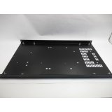Bodenplatte SYN MAG 453-4 W 055551905 / RAL9005