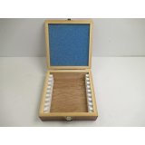 Holzkiste < 3354001 > <Unterlegpl. 3mm >